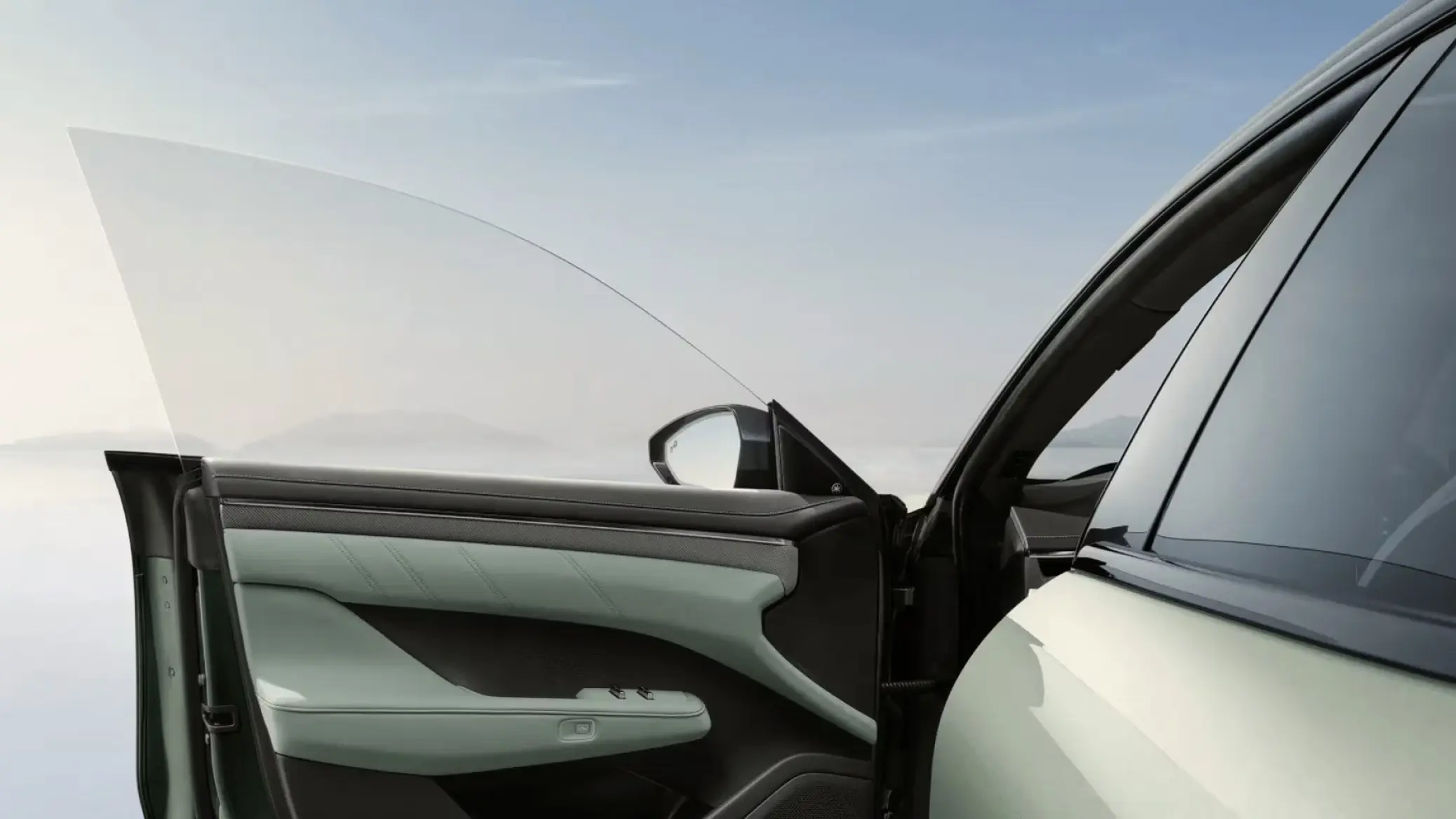 Intelligent sensing frameless automatic door
