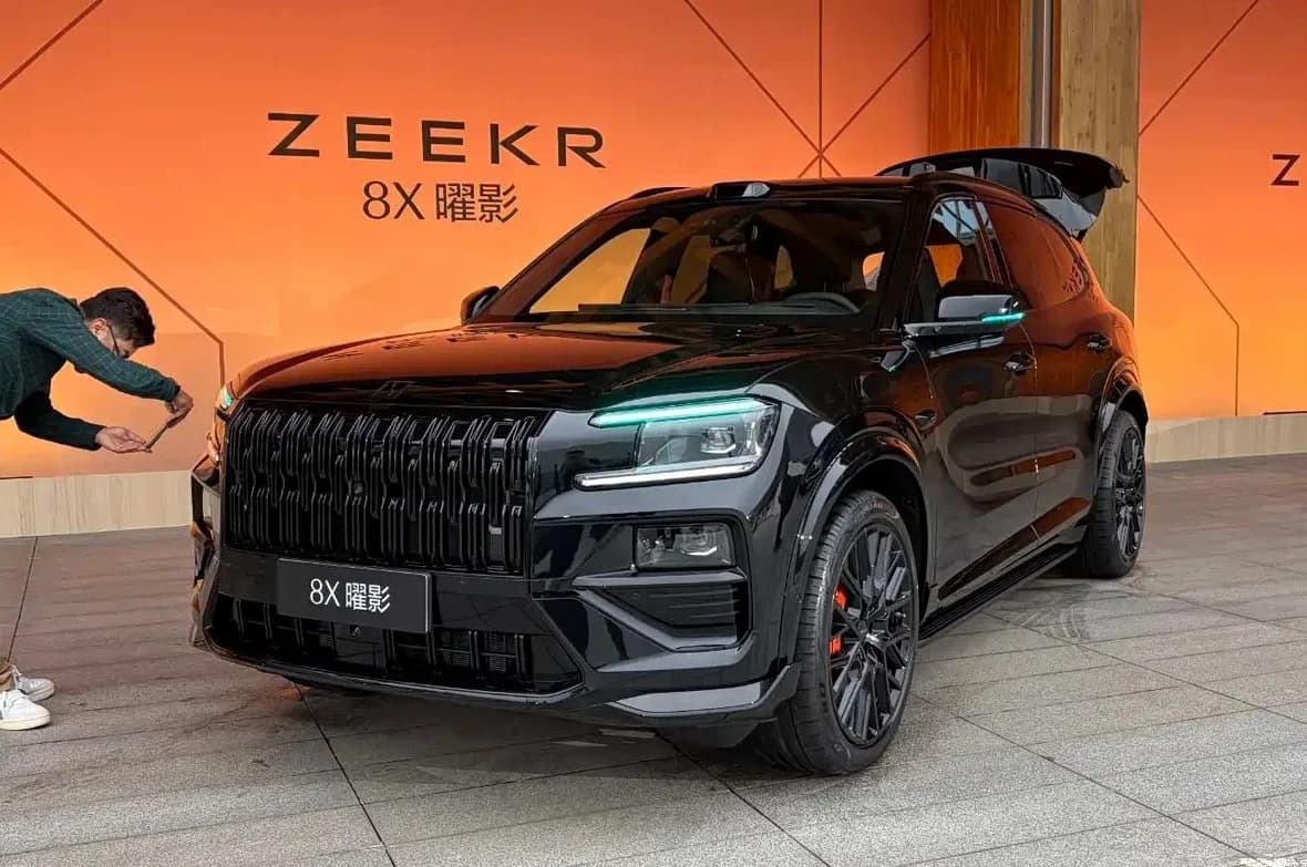Stellar Version grille + carbon-fibre aero kit